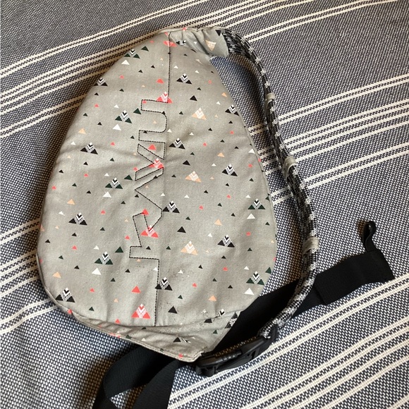 Kavu Spearheaded rope sling crossbody backpack - Picture 4 of 5
